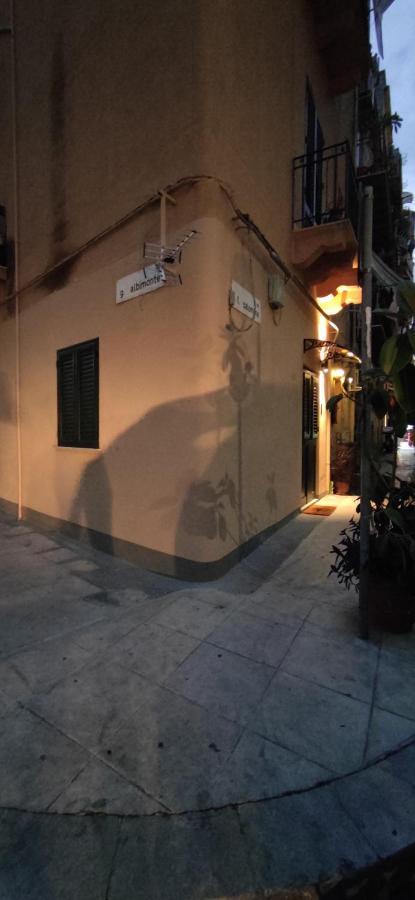 Casa Vacanze Campanella - Apartment At The Zisa Palermo Exterior photo