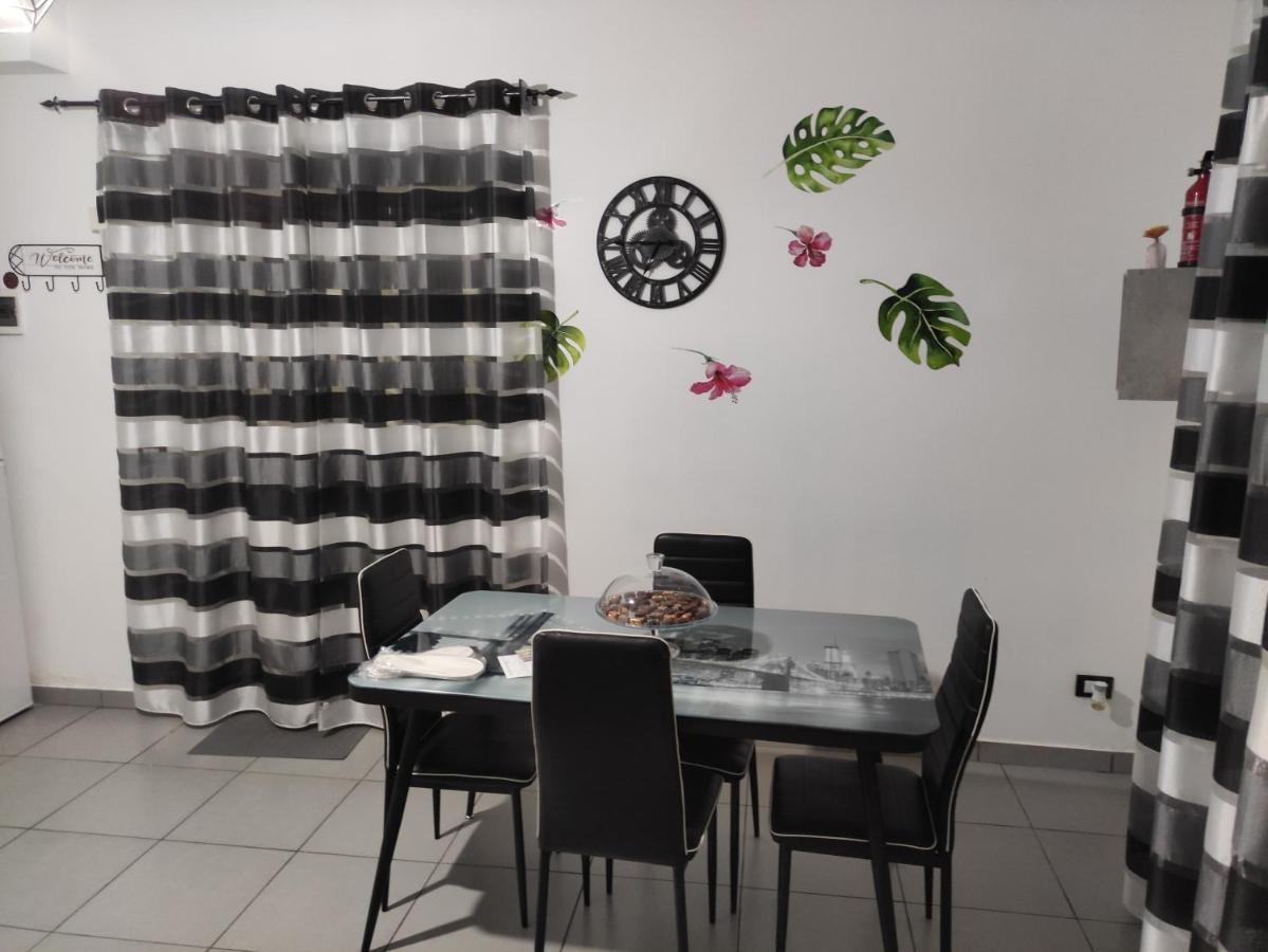 Casa Vacanze Campanella - Apartment At The Zisa Palermo Exterior photo